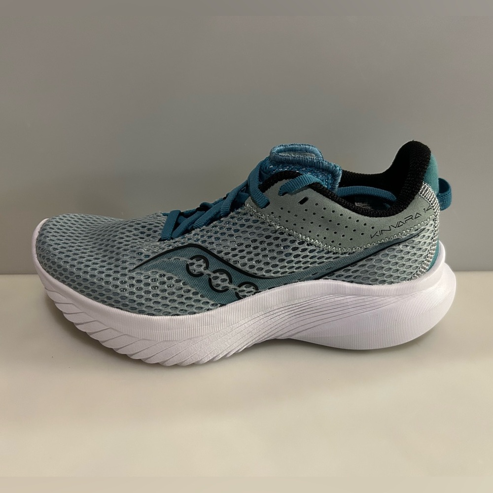 Saucony Kinvara Women's Teal and White Athletic Running Shoe